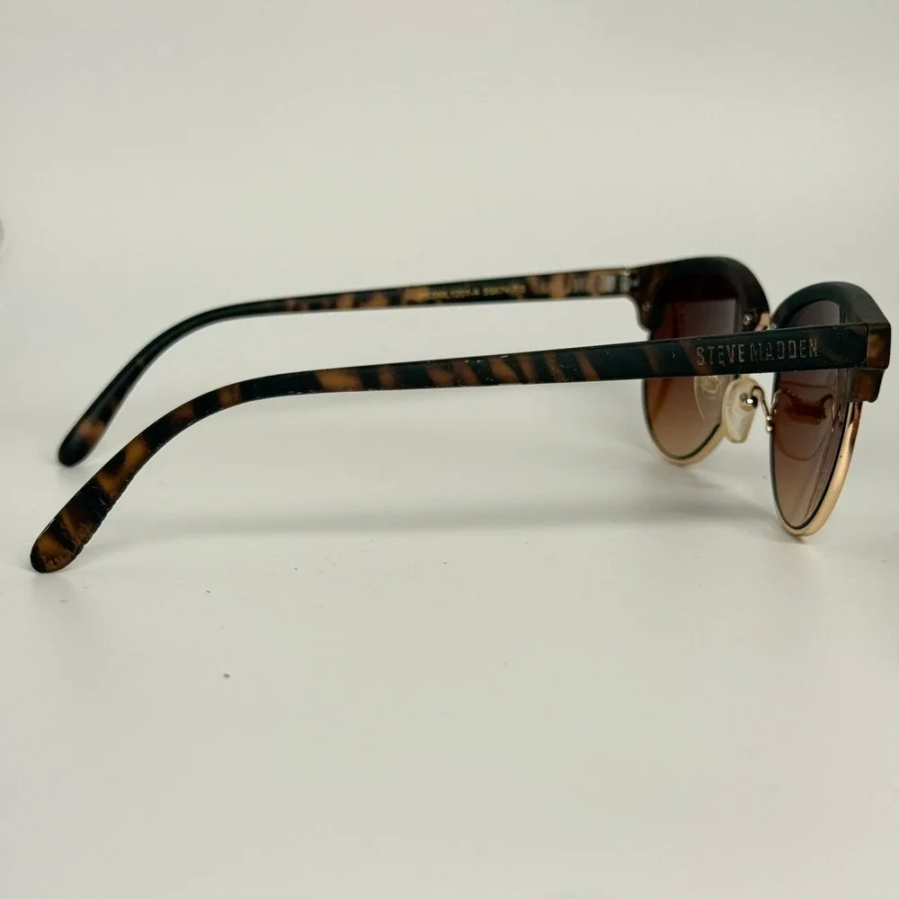 Steve Madden HSSML1201-A Tortoise Clubmaster Sunglasses Brown Gradient‎ Lens